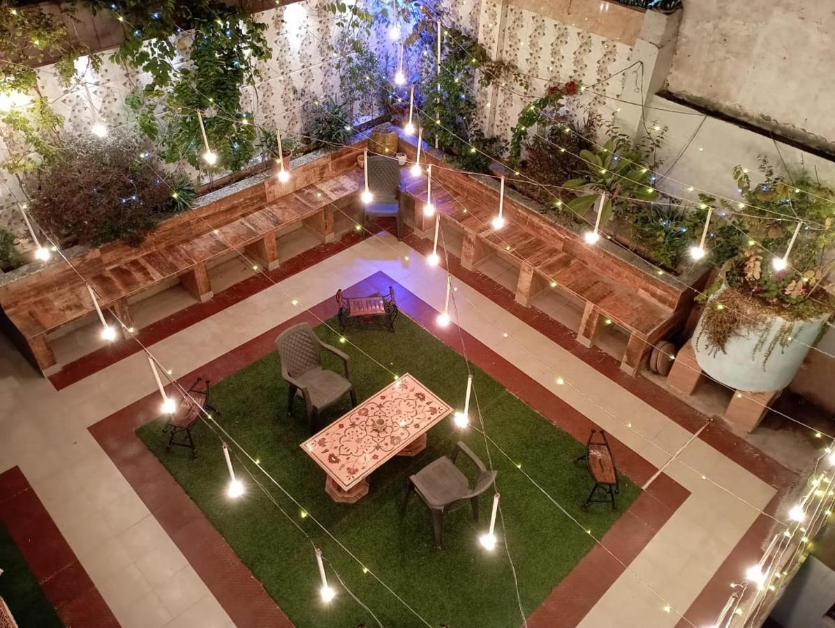 The Hideout Agra - Homestay Near Taj エクステリア 写真
