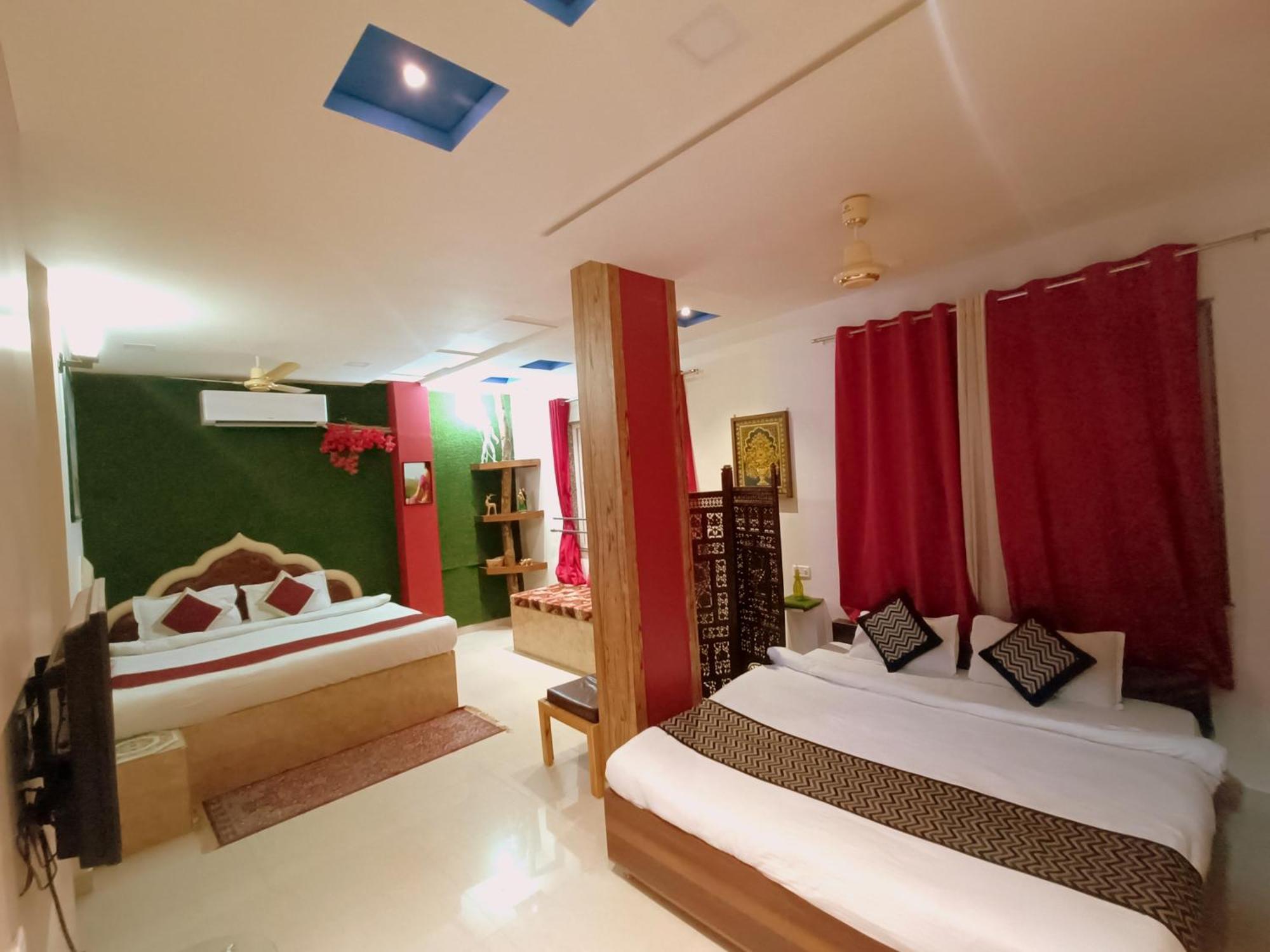 The Hideout Agra - Homestay Near Taj エクステリア 写真
